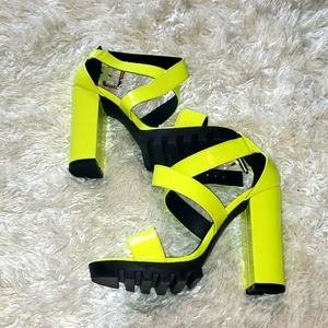 Dolls Kill Lemomade Sandals 👡 size 7.5
